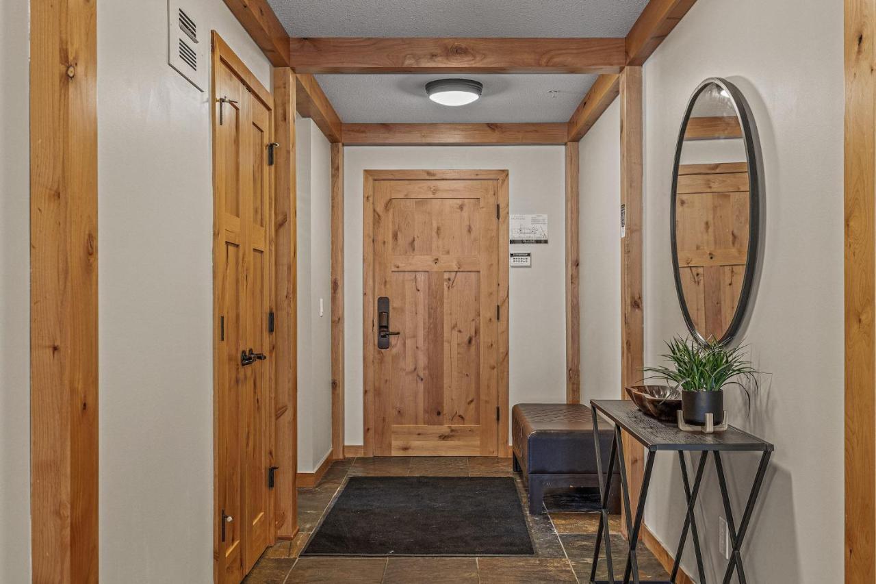 3 Bedroom Condo By Canadian Rockies Vacation Rentals Канмор Экстерьер фото